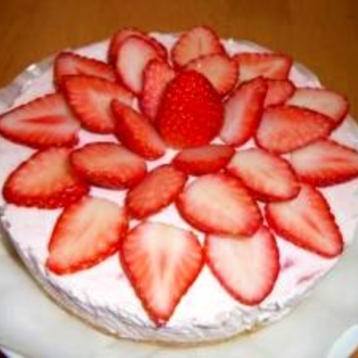 カロリー半分(?)いちごレアチーズケーキ